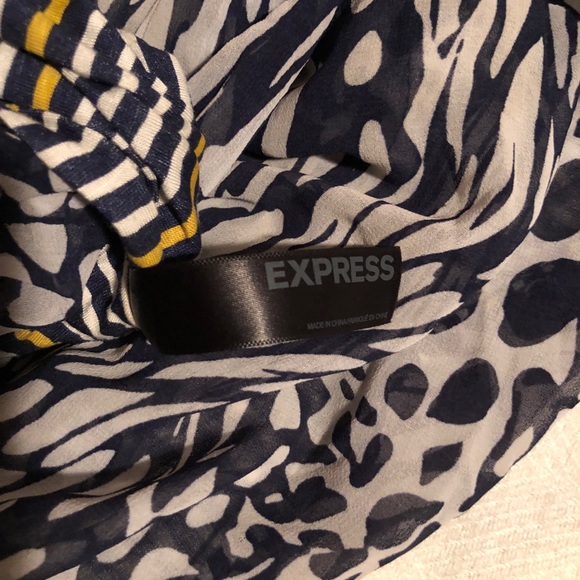 EXPRESS navy white and yellow infinity scarf - Picture 4 of 4